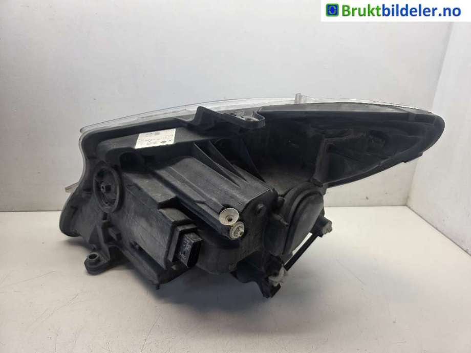 Frontlykt høyre halogen til Mercedes Vito 2014-->> (W447) (W447) (MERCEDES|A 447 906 78 00|)