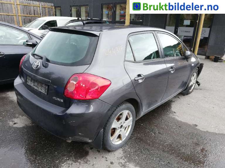 Dør høyre bak til Toyota Auris, 2007-2010 (Type I, Fase 1)  (TOYOTA|)