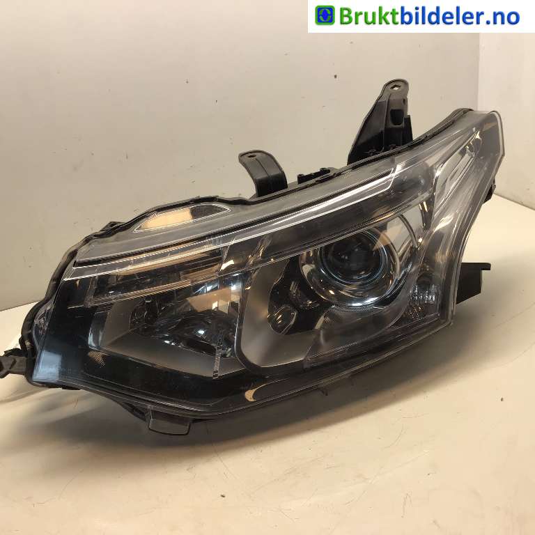 Frontlykt venstre xenon til Mitsubishi Outlander 2012-2015 (Type III, Fase 1) (MITSUBISHI|8301C203|)
