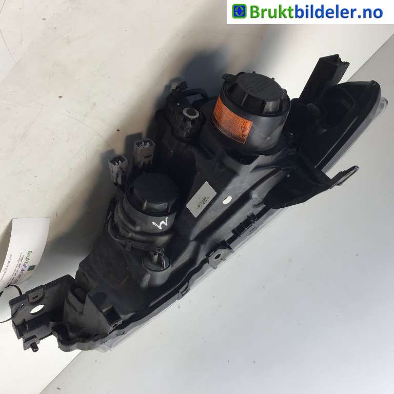Frontlykt venstre xenon til Mitsubishi Outlander 2012-2015 (Type III, Fase 1) (MITSUBISHI|8301C203|)