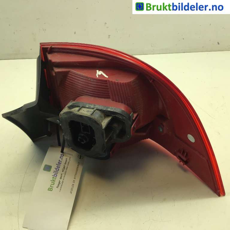 Baklykt venstre til VW Touareg 2010-2018 (Type II)  (VOLKSWAGEN|7P6 945 095 D|89090226|)
