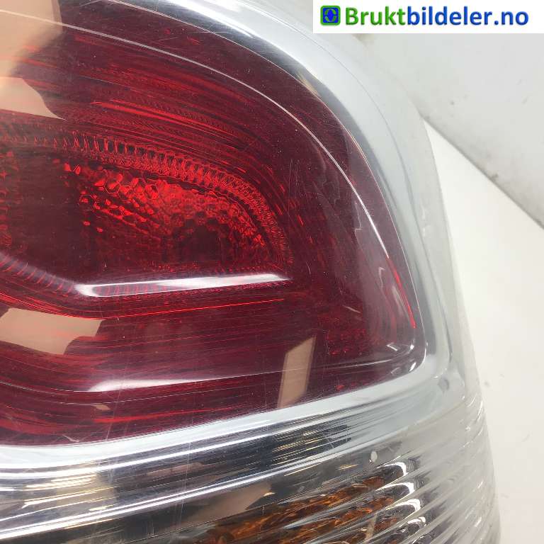 Baklykt høyre til Mitsubishi Outlander 2012-2015 (Type III, Fase 1)  (MITSUBISHI|8330A788|F114001092|)