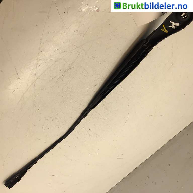 Viskerarmer frontrute til Mercedes Vito 2014-->> (W447) (W447) (MERCEDES|A 447 820 00 00|)
