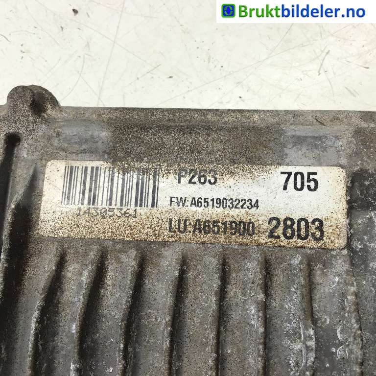 Styreenhet motor til Mercedes Vito 2014-->> (W447) (W447) (MERCEDES|A 651 900 28 03|0 281 031 244|)