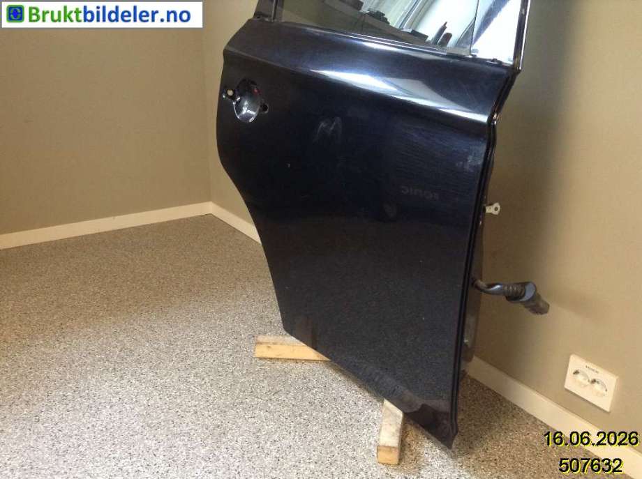 Dør høyre bak til Mitsubishi Outlander 2012-2015 (Type III, Fase 1)  (MITSUBISHI|5730B390|)