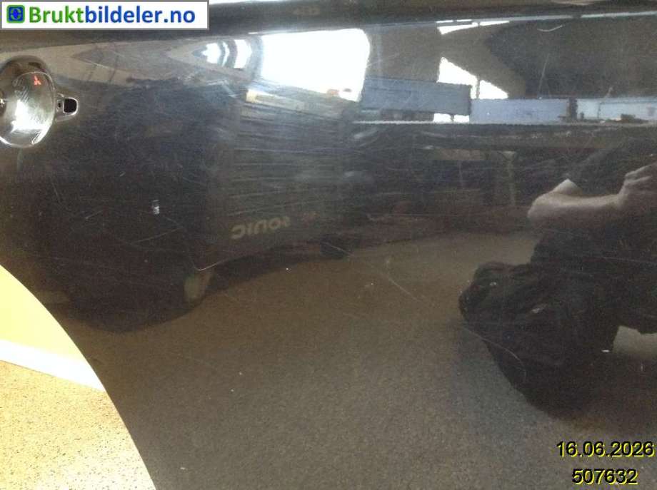 Dør høyre bak til Mitsubishi Outlander 2012-2015 (Type III, Fase 1)  (MITSUBISHI|5730B390|)