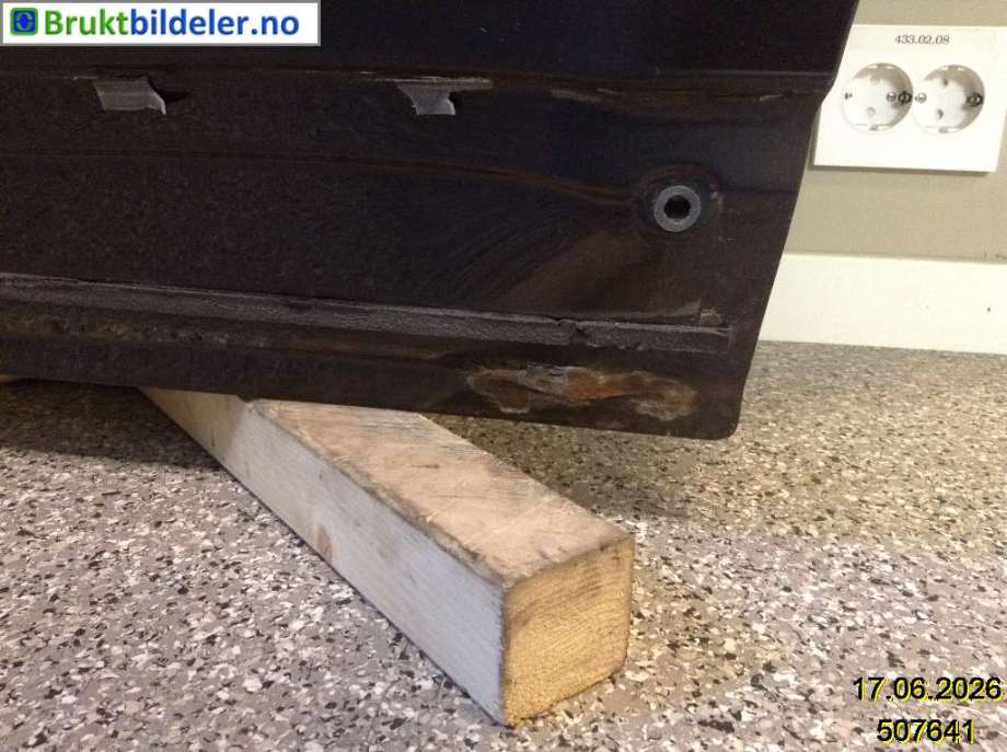 Dør venstre bak til Audi Q5 2008-2012 (Type I, Fase 1)  (AUDI|8R0 833 051 B|)