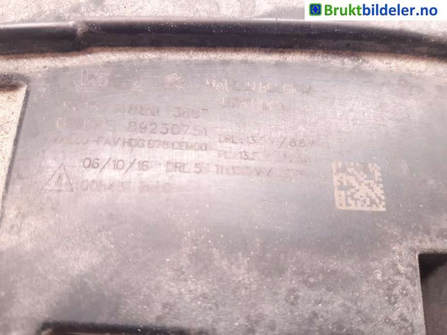 Tåkelykt venstre foran til Citroën C4, Picasso 2013-2018 (Type II)  (CITROEN|98 167 148 80|89250751|)
