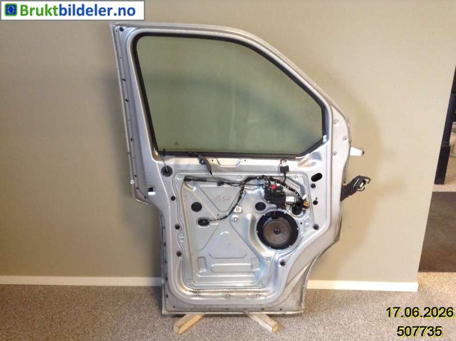 Dør venstre 2dørs til VW Transporter / Caravelle 2009-2015 (Fase 2) (T5) (T5) (VOLKSWAGEN|7E5 831 055 E||7LA 831 055 C)