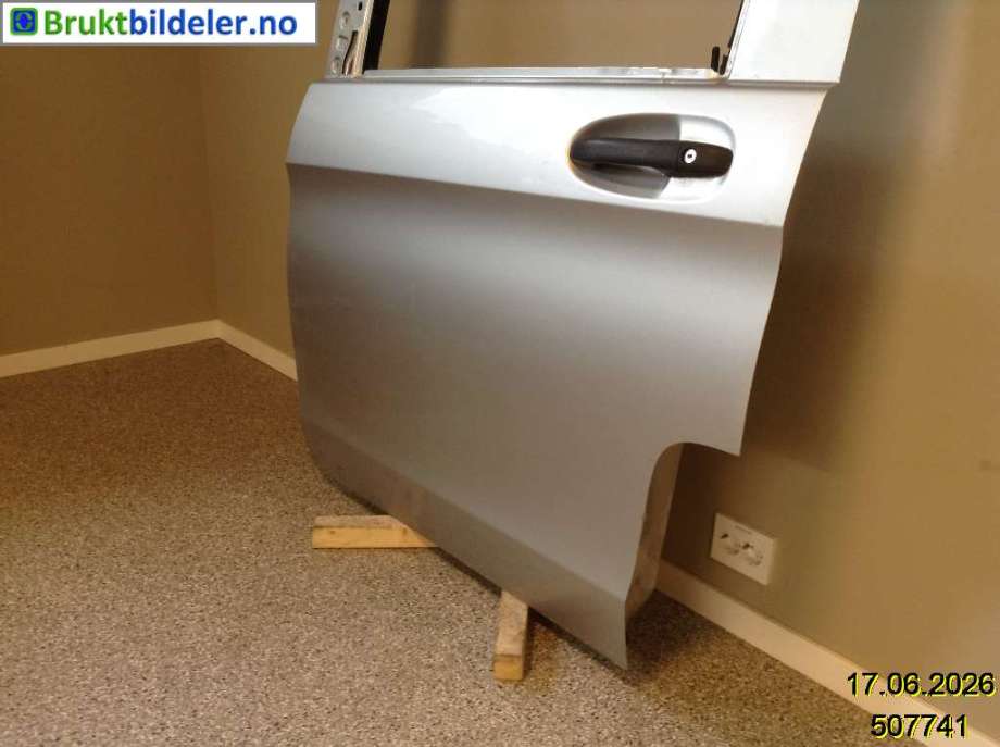 Dør venstre 2dørs til Mercedes Vito 2014-->> (W447) (W447) (MERCEDES|A 447 720 00 05||A 447 720 66 00)