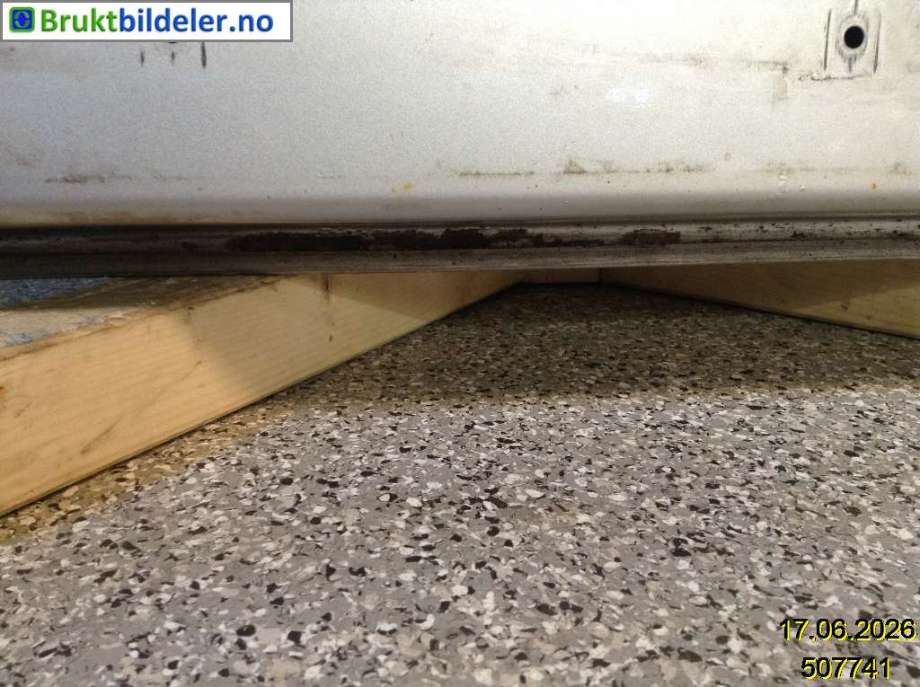Dør venstre 2dørs til Mercedes Vito 2014-->> (W447) (W447) (MERCEDES|A 447 720 00 05||A 447 720 66 00)