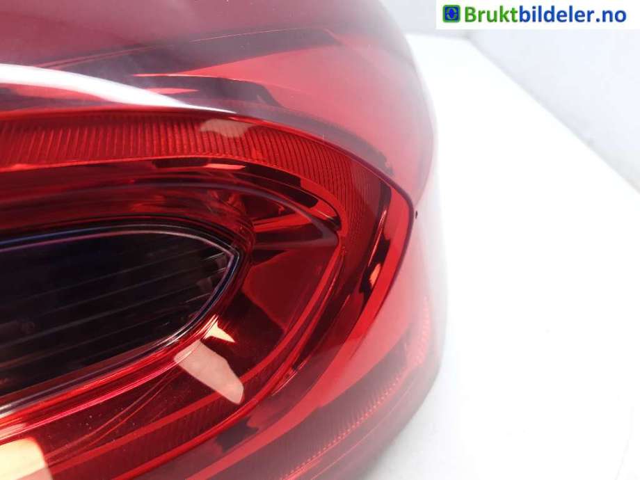 Baklykt høyre til Ford Fiesta 2017-->> (Type VII) (FORD|H1BB-13404-BH|)