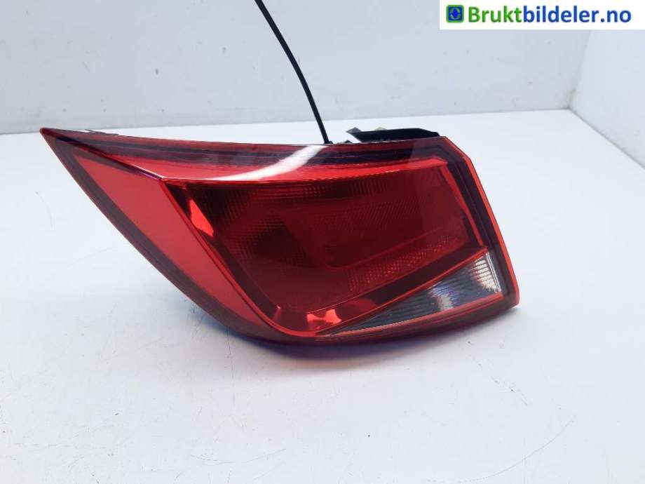 Baklykt venstre til Seat Leon, 2013-2020 (Type III)  (5F9 945 095)