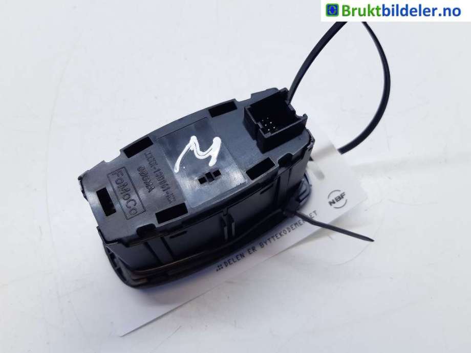 Bryter lys til Ford Fiesta 2017-->> (Type VII)  (FORD|H1BT-13D061-AC|10337182-01|)