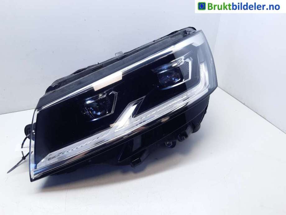 Frontlykt venstre halogen til VW Transporter / Caravelle, 2019-->> (T6.1) (T6.1) (VOLKSWAGEN|7L1 941 773)