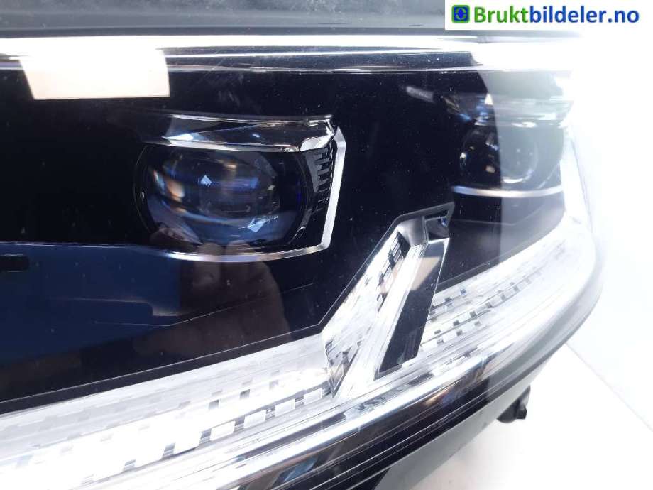 Frontlykt venstre halogen til VW Transporter / Caravelle 2019-->> (T6.1) (T6.1) (VOLKSWAGEN|7L1 941 773|37360099|)
