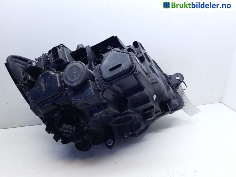 Frontlykt venstre halogen til VW Transporter / Caravelle 2019-->> (T6.1) (T6.1) (VOLKSWAGEN|7L1 941 773|37360099|)