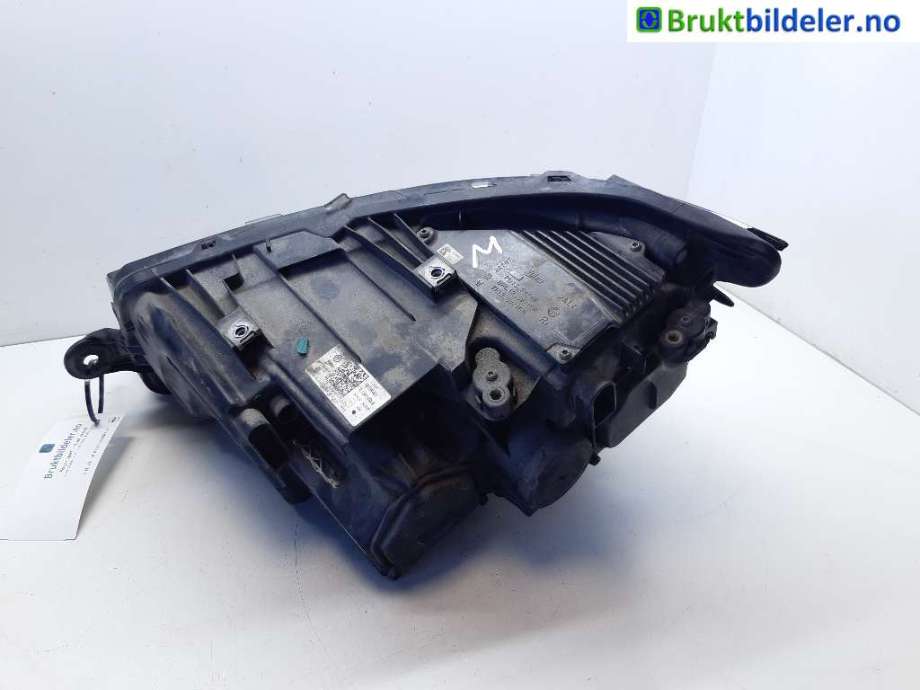 Frontlykt høyre halogen til VW Transporter / Caravelle 2019-->> (T6.1) (T6.1) (VOLKSWAGEN|7L1 941 774|90 199401|7L1 941 036 A)