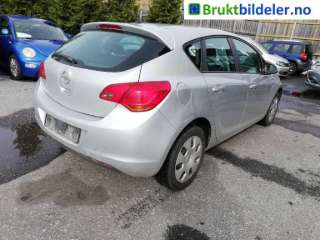 Baklykt høyre til Opel Astra J, 2010-2015  (OPEL|)