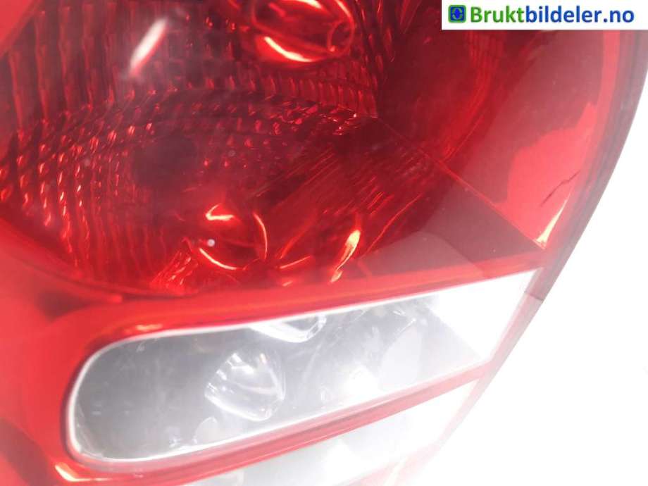Baklykt venstre til Hyundai Terracan 2002-2007  (HYUNDAI|92401H1520|)