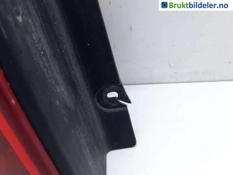 Baklykt venstre til Hyundai Terracan 2002-2007  (HYUNDAI|92401H1520|)