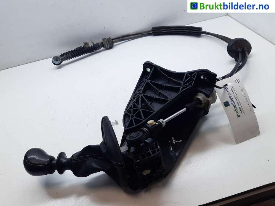 Girstang manuell til Mercedes Vito, 2014-->> (W447) (W447) (MERCEDES|A 447 260 08 98)