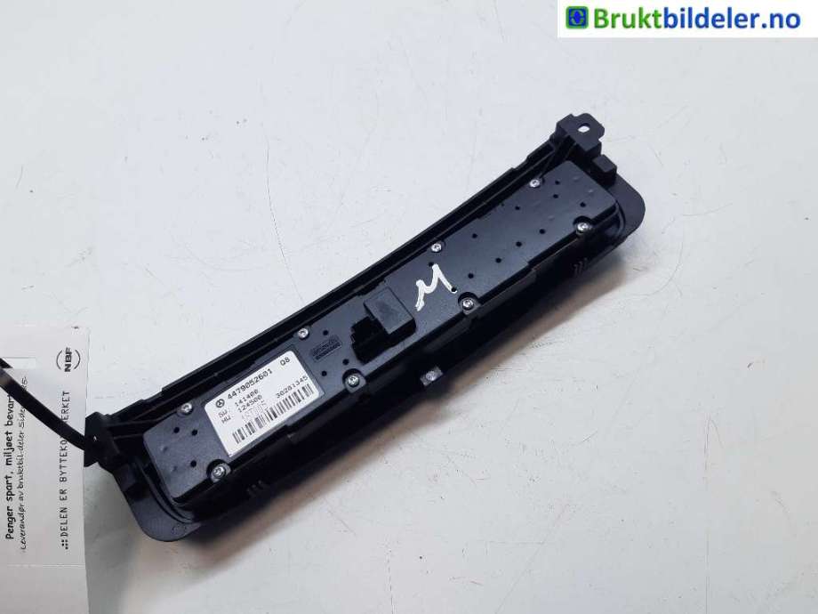 Bryter nødblink til Mercedes Vito 2014-->> (W447) (W447) (MERCEDES|A 447 905 26 01|141400|18T005 30281345)