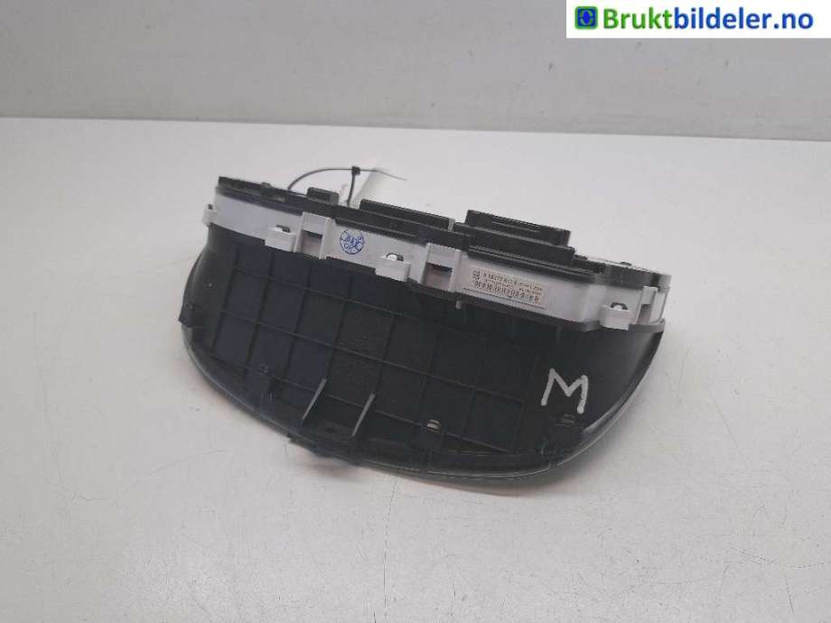 Instrumentpanel til Isuzu D-Max 2017-2020 (Type II, Fase 2)  (ISUZU||A170320164820|8 98370 612 0)