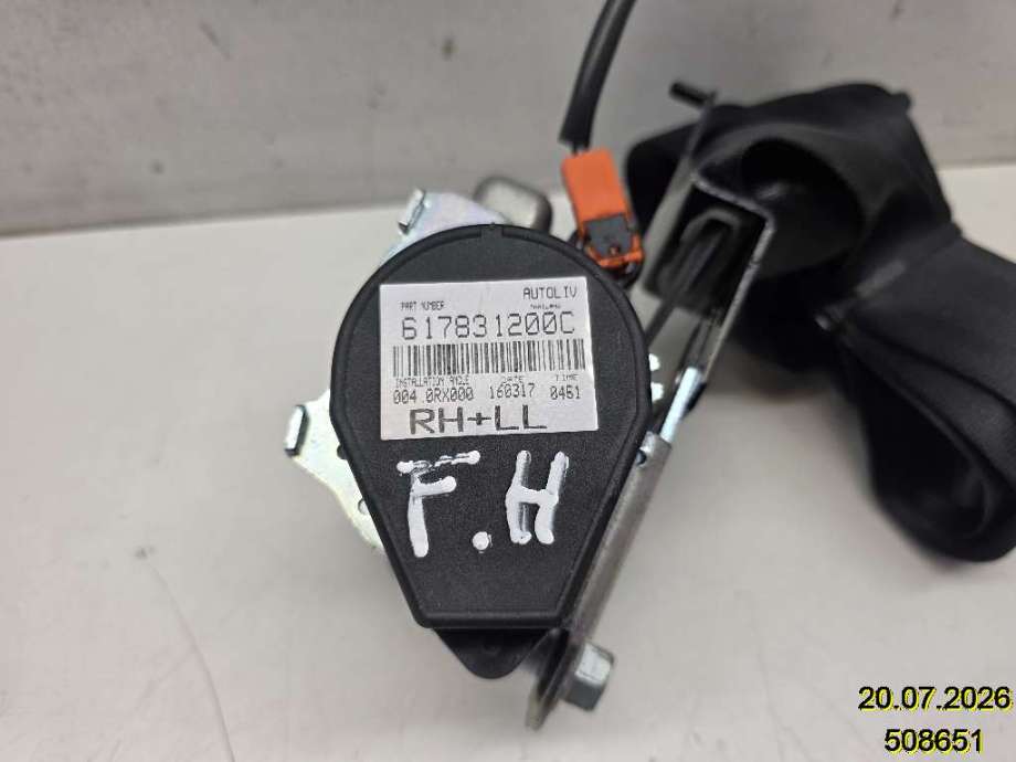 Sikkerhetsbelte foran høyre til Isuzu D-Max 2017-2020 (Type II, Fase 2) (ISUZU||617831200C)