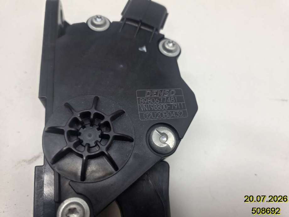 Pedal gass til Isuzu D-Max 2017-2020 (Type II, Fase 2)  (ISUZU|8-980677-481|VN198800-7911|)