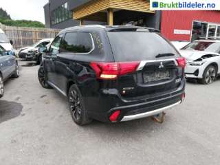 Dør venstre bak til Mitsubishi Outlander, 2015->> (Type III, Fase 2)  (MITSUBISHI|)