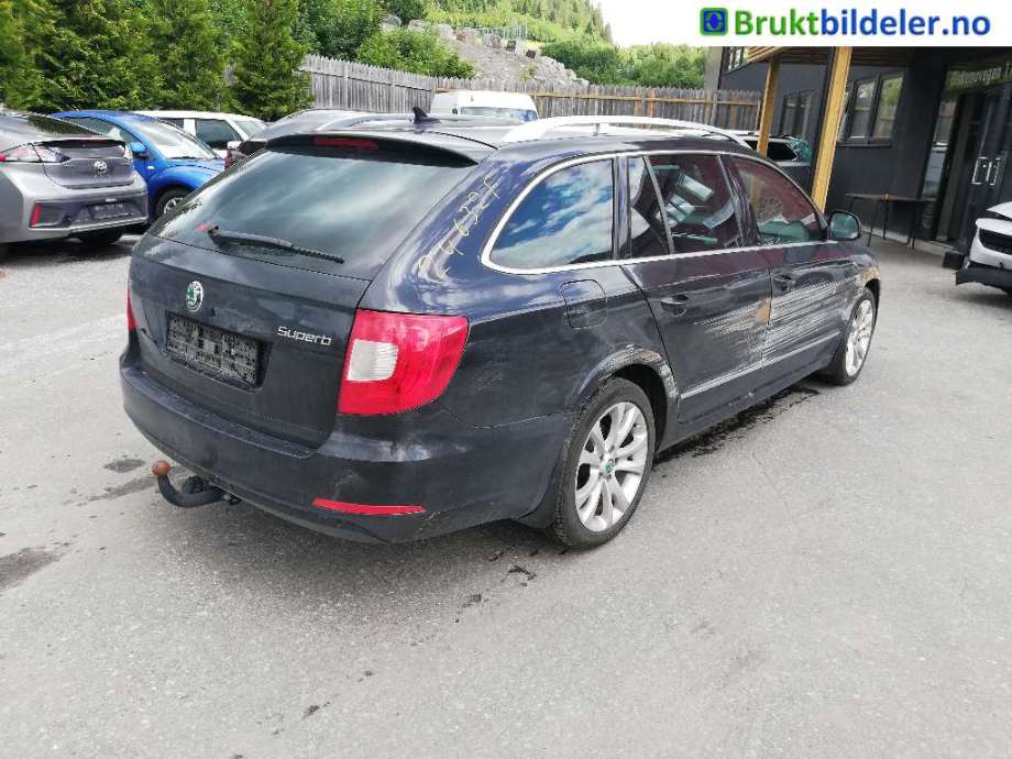 Baklykt høyre til Škoda Superb 2008-2015 (Type II) (SKODA|)