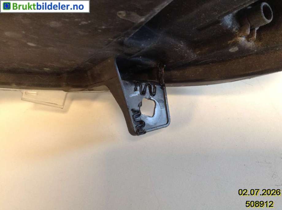 Frontlykt høyre xenon til Mercedes Vito/Viano 2010-2014 (Fase 2) (W639) (W639) (MERCEDES|A 639 820 29 61|1ZS 009 627-32|)