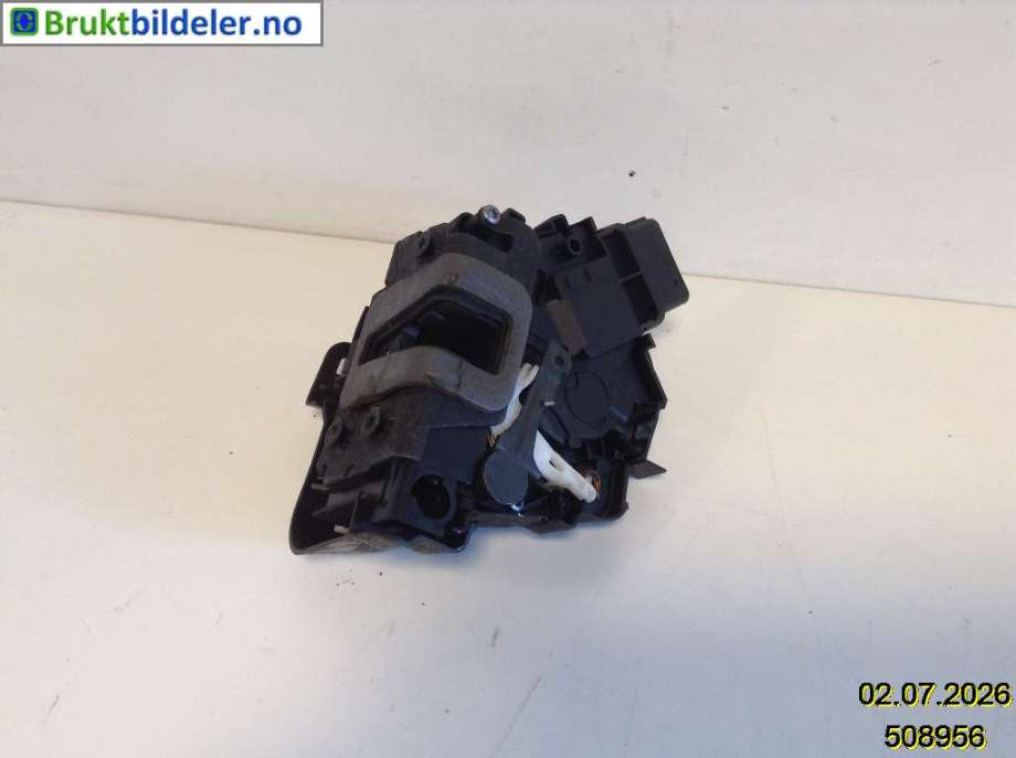 Låsekasse høyre foran til Ford Mondeo 2007-2010 (Type IV, Fase 1) (FORD|8M2A-R21812-AA|)