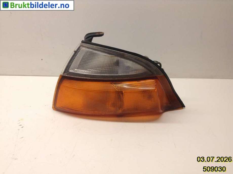 Blinklykt venstre til Toyota Hiace 1996-2001 (Fase 1) (TOYOTA|8152026100|)