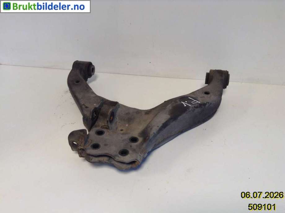 Bærebru venstre foran nedre til Isuzu D-Max, 2017-2020 (Type II, Fase 2) (ISUZU|)