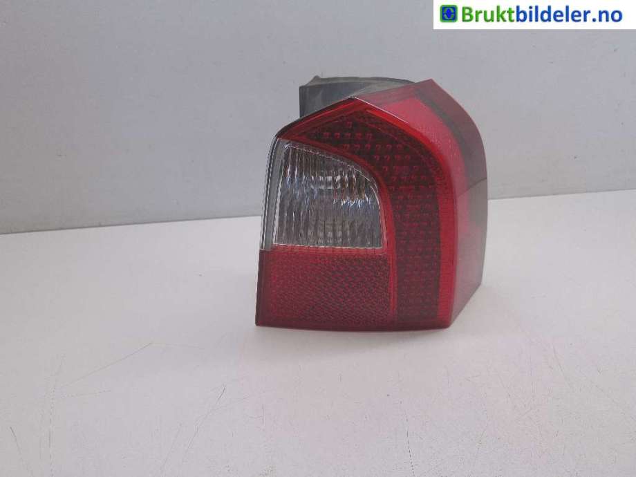 Baklykt høyre til Volvo XC70 2008-2013 (Type II, Fase 1)  (VOLVO|31276840|2VA 009 431-04|)