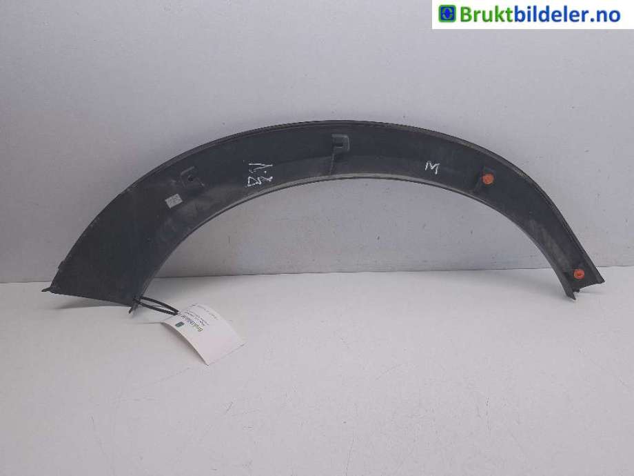 Hjulbuelist venstre bak til Volvo XC70 2008-2013 (Type II, Fase 1)  (VOLVO|31283106|)