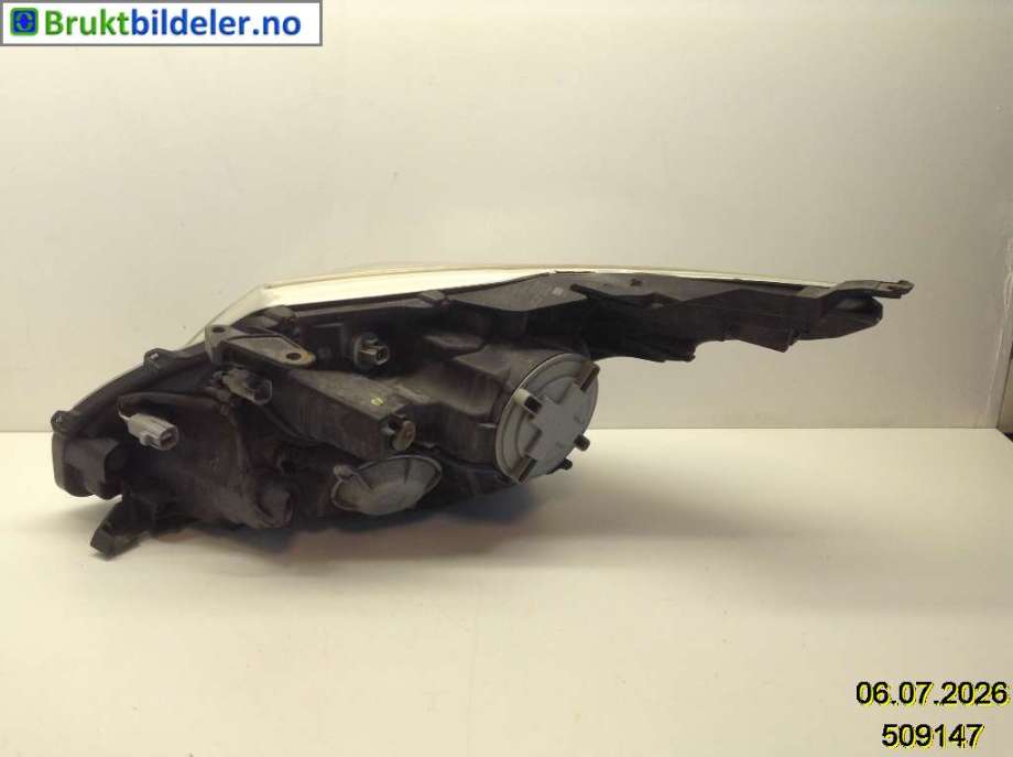 Frontlykt høyre halogen til Toyota Avensis 2009-2015 (Type III, Fase 1) (TOYOTA|8113005310||8113005312)