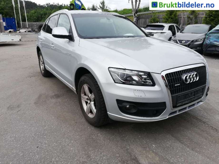 Skjerm høyre foran til Audi Q5 2012-2017 (Type I, Fase 2) (AUDI|)