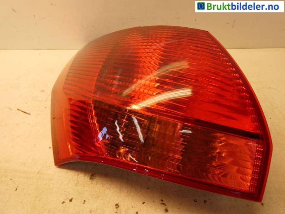 Baklykt venstre til Kia Venga 2010-2017 (KIA|92401 1P000||92401-1P000)
