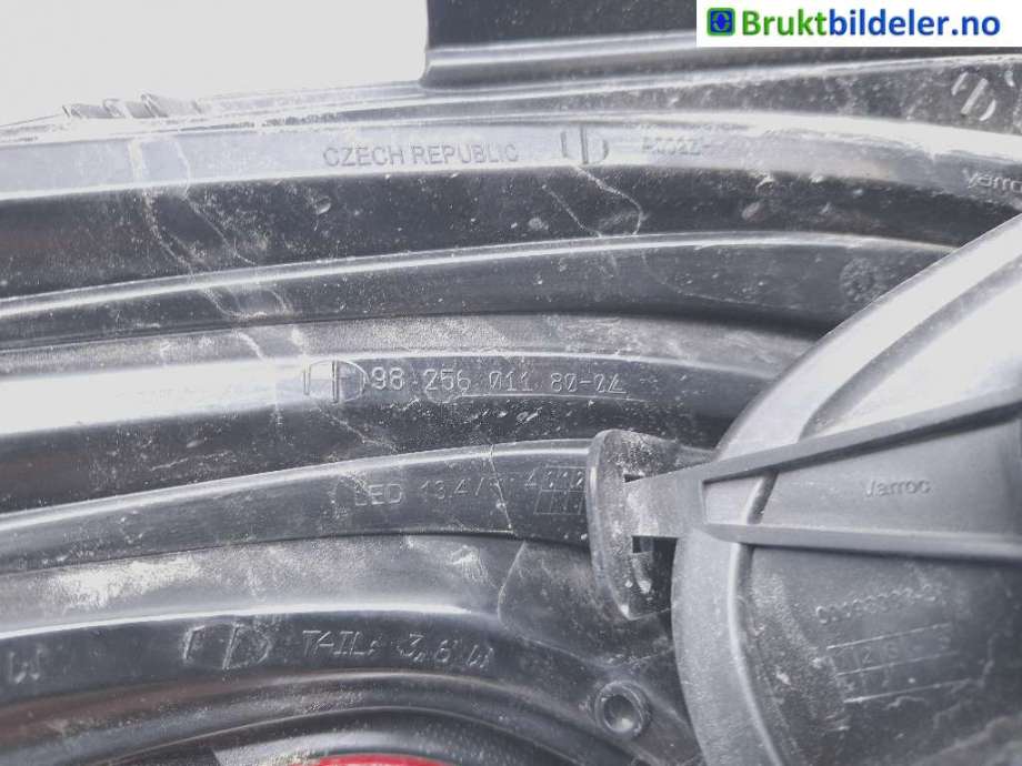 Baklykt høyre til Peugeot 208 2012-2019 (Type I) (PEUGEOT|98 256 011 80|)