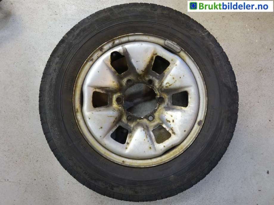 Hjulsett stål sommer til Toyota Hiace 2007-2012 (Fase 3) (TOYOTA|CONTINENTAL|6JX15 ET29 6X139;7|)