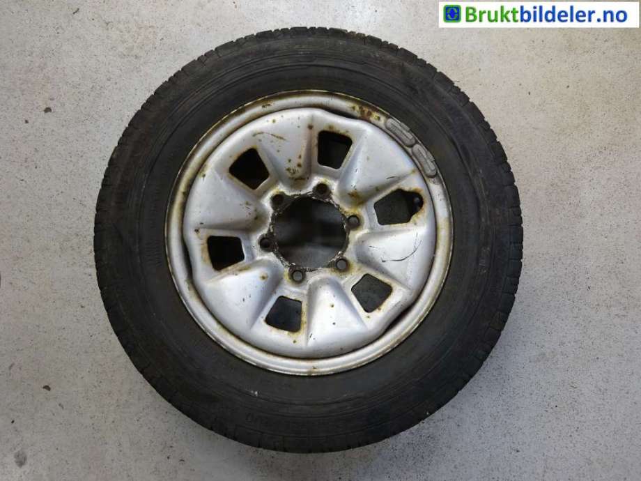 Hjulsett stål sommer til Toyota Hiace 2007-2012 (Fase 3) (TOYOTA|CONTINENTAL|6JX15 ET29 6X139;7|)