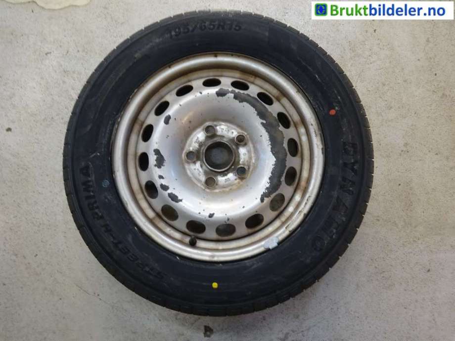 Hjulsett stål sommer til VW Caddy 2010-2015 (Type III, Fase 2)  (VOLKSWAGEN|DYNAMO|6JX15 ET47 5X112|2K0 601 027 B)