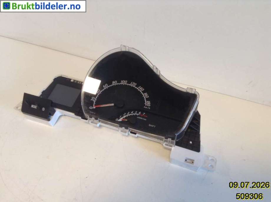 Instrumentpanel til Toyota iQ 2009-2014 (TOYOTA|83800-74040-C|)