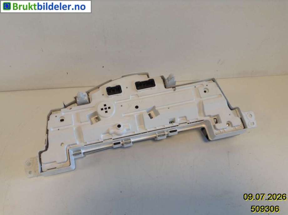 Instrumentpanel til Toyota iQ 2009-2014 (TOYOTA|83800-74040-C|)