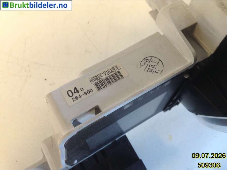 Instrumentpanel til Toyota iQ 2009-2014 (TOYOTA|83800-74040-C|)