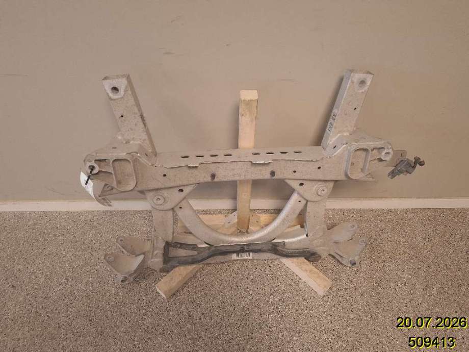 Travers foran hoved til BMW i3 2013-2022 (BMW|31 10 6 857 710||31 10 6 852 507)