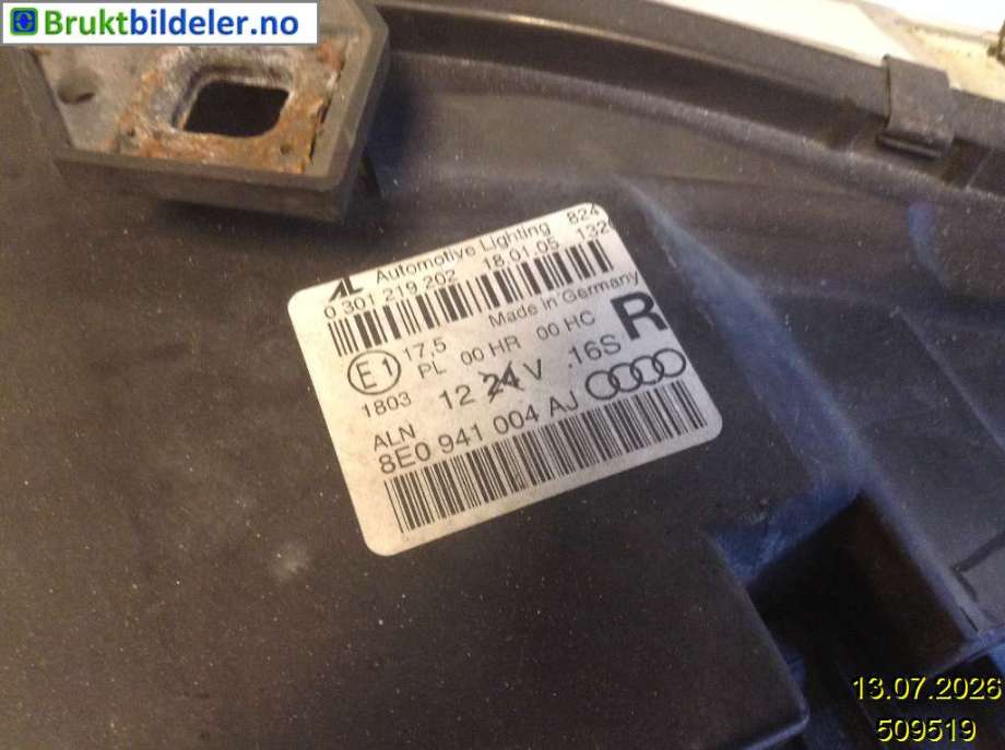 Frontlykt høyre halogen til Audi A4 2004-2008 (Type III) (B7) (B7) (AUDI|8E0 941 004 AJ|0 301 219 202|)